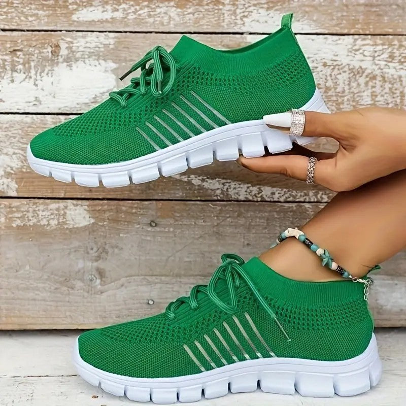 حذاء رياضي نسائي سهل الارتداء ذو ​​رباط وكعب عالٍ ومناسب للتنفس